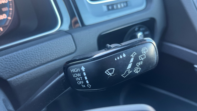 Volkswagen Golf 1.4 TSI GTE Advance 5dr DSG Hatchback